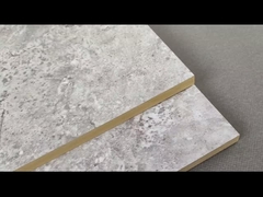 Painel de parede composto à prova de água e intemperismo com superfície plana