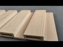 Painel de parede composto plástico de madeira da co-extrusão fácil de instalar do painel de parede WPC