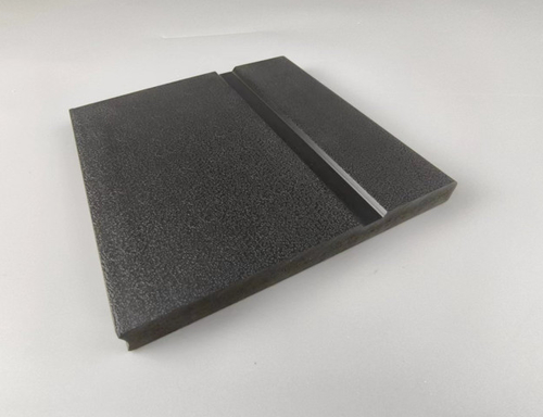Últimas notícias da empresa sobre Aqui está um guia passo-a-passo para a instalação de tábuas de revestimento de PVC (também chamadas de tábuas de apoio)