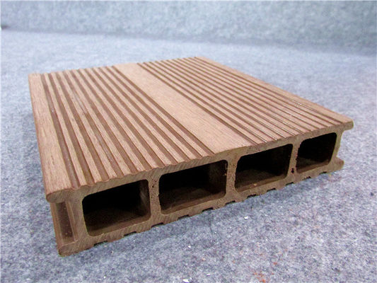 Bom preço Plataformas compostas da cavidade WPC do Decking do vinil de UPVC para a decoração exterior on-line