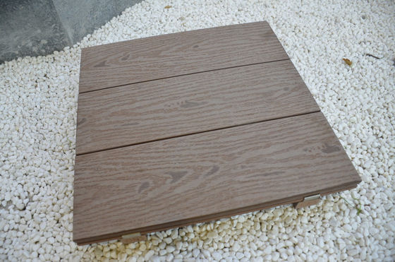 Bom preço Material composto reciclável do Decking do branco 140mmx25mm do Decking do antisséptico WPC on-line