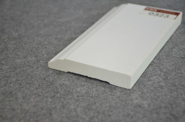 Bom preço Vinil branco moldando da guarnição colonial do PVC do Baseboard que contorna a folha 12ft on-line