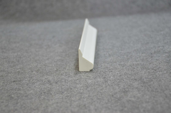 Bom preço molde da guarnição do PVC da folha do tampão baixo de 28mm x de 17mm para a parede interior personalizada on-line