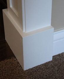 Bom preço Rodapé do PVC/placa de contorno tratados contra traças econômicos para a decoração interna on-line