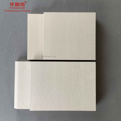 Bom preço Quadro de porta impermeável de WPC interior para a sala Moistureproof on-line
