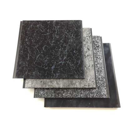 Bom preço painéis de teto do PVC de 1.88kg/M personalizados comprimento para a decoração de construção on-line