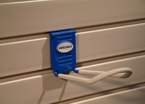 Bom preço Painéis lisos limpos fáceis do PVC Slatwall para os painéis de parede entalhados dispositivo bonde da loja on-line