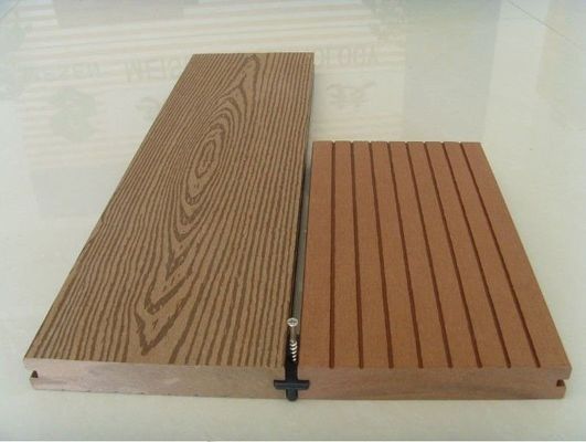 Bom preço entabuamento composto do Decking da espuma de 140mm x de 25mm Wpc/placa inferior para o exterior on-line