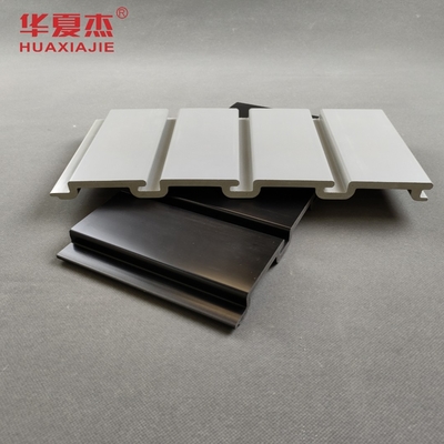 o PVC Slatwall de 1.7kg/M Easy Installation almofada o painel de parede material da garagem da decoração interna