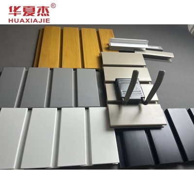 Material interno da decoração do painel de superfície liso da garagem do painel do PVC Slatwall