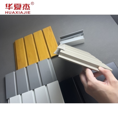 Material interno da decoração do painel de superfície liso da garagem do painel do PVC Slatwall