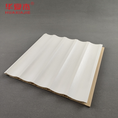 White Woodgrain U-Shaped Laminated WPC Board Decoração Interior