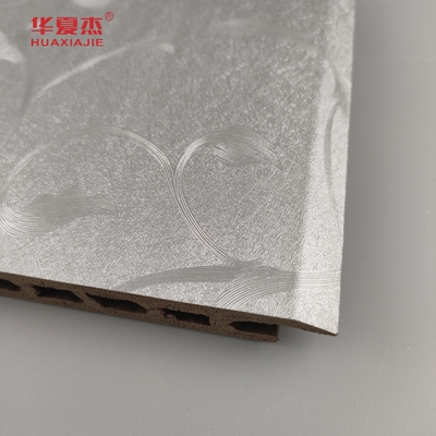 2024 New Design Sliver Luxury Pattern / Nature Woodgrain Wpc Panels para decoração de parede