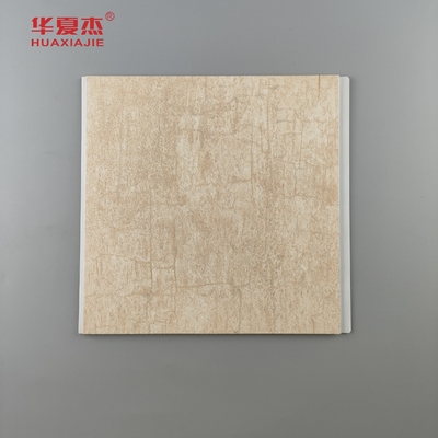 Preço do custo da fábrica estampagem a quente painel de parede de pvc wpc painel de teto de pvc padrão de bambu para decoração de interiores