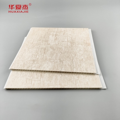 Preço do custo da fábrica estampagem a quente painel de parede de pvc wpc painel de teto de pvc padrão de bambu para decoração de interiores
