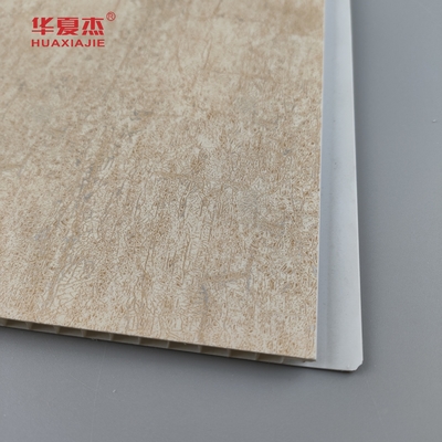 Preço do custo da fábrica estampagem a quente painel de parede de pvc wpc painel de teto de pvc padrão de bambu para decoração de interiores