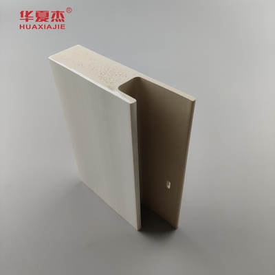 Capa branca e resistente Cássaro plano J canal Branco Superfície lisa Wpc Quadro de porta Decoração interior