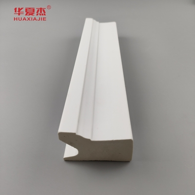 Preço de fábrica Pvc Estufado branco Pvc Moagem de espuma e perfis Material de decoração de edifícios