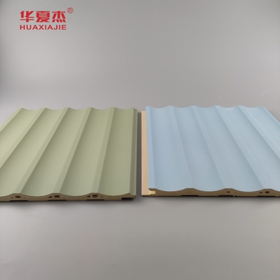 Painel de parede Wpc laminado Painel de PVC laminado Verde Azul Decoração de edifícios