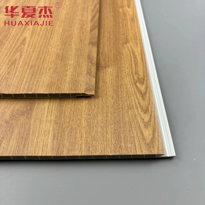 Venda a retalho Natureza Cor de madeira Parede impermeável Painéis de PVC Material de decoração de edifícios