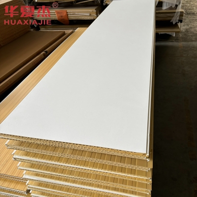 Painel de parede de wpc branco de alta qualidade 600x9mm painel de wpc laminado material de decoração impermeável