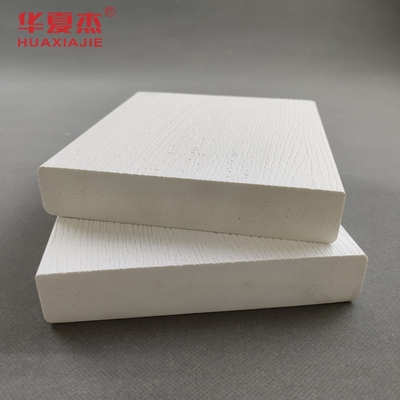 Modelagem de madeira PVC Planca de cor branca Pvc moldagem para decoração de edifícios