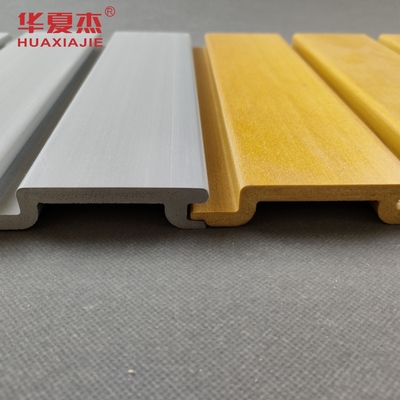 Painéis de PVC de 300 mm x 17 mm com comprimento personalizado e excelente resistência a impactos
