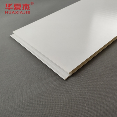 Painéis de parede de PVC branco à prova de umidade de 250 mm de largura para projetos de renovação de casas