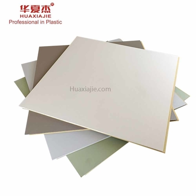 Bom preço Painel de parede bonito de 2800*600*9mm WPC para a superfície plana da decoração on-line