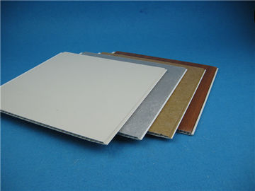 Bom preço Painéis de teto naturais para a decoração interior, 250mm * 5mm do PVC do revestimento da madeira de carvalho vermelho on-line