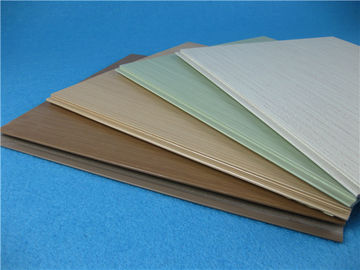 Bom preço Vinil/painéis de teto plásticos que laminam sistemas do teto do PVC para decorativo on-line