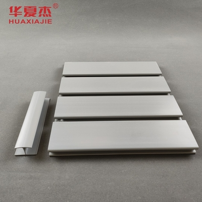 Bom preço Do painel excelente do PVC Slatwall da resistência de umidade superfície lisa on-line