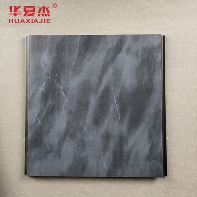 Bom preço Painel de parede de PVC preto mate e painel de teto à prova de umidade para decoração on-line