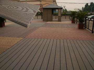 Bom preço Decking UV amigável do composto da prova WPC de Eco do Decking plástico da madeira maciça on-line
