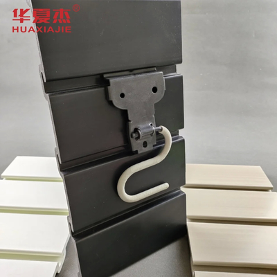 Bom preço Painéis de PVC de superfície lisa com resistência ao fogo e fácil instalação on-line