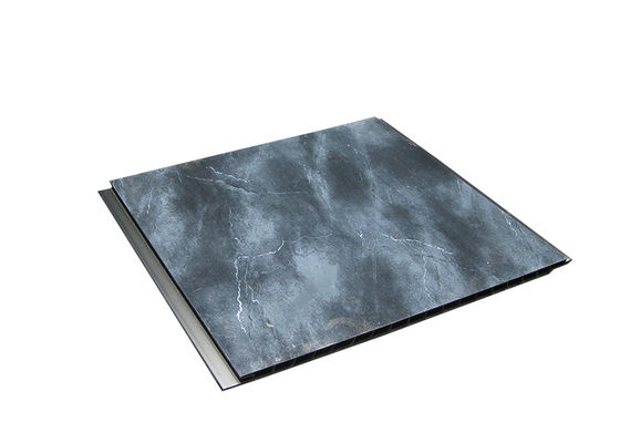 Bom preço Painéis de parede de PVC de cor de mármore preto e fava de mel para lavanderia, chuveiro de tira Painéis de parede on-line