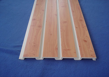 Bom preço Painéis do PVC Slatwall para os painéis de parede plásticos do armazenamento das prateleiras on-line