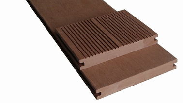 Bom preço Pranchas projetadas do revestimento de WPC Decking composto exterior contínuo WPC on-line