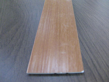 Bom preço O plástico expulso laminado perfila L costume do peso leve de Mouling on-line